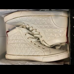 Men’s Guess high tops